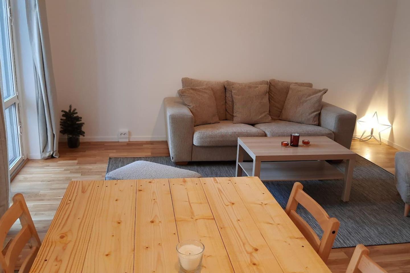 Leilighet Lovely, Amazing, Modern +balcony +patio *